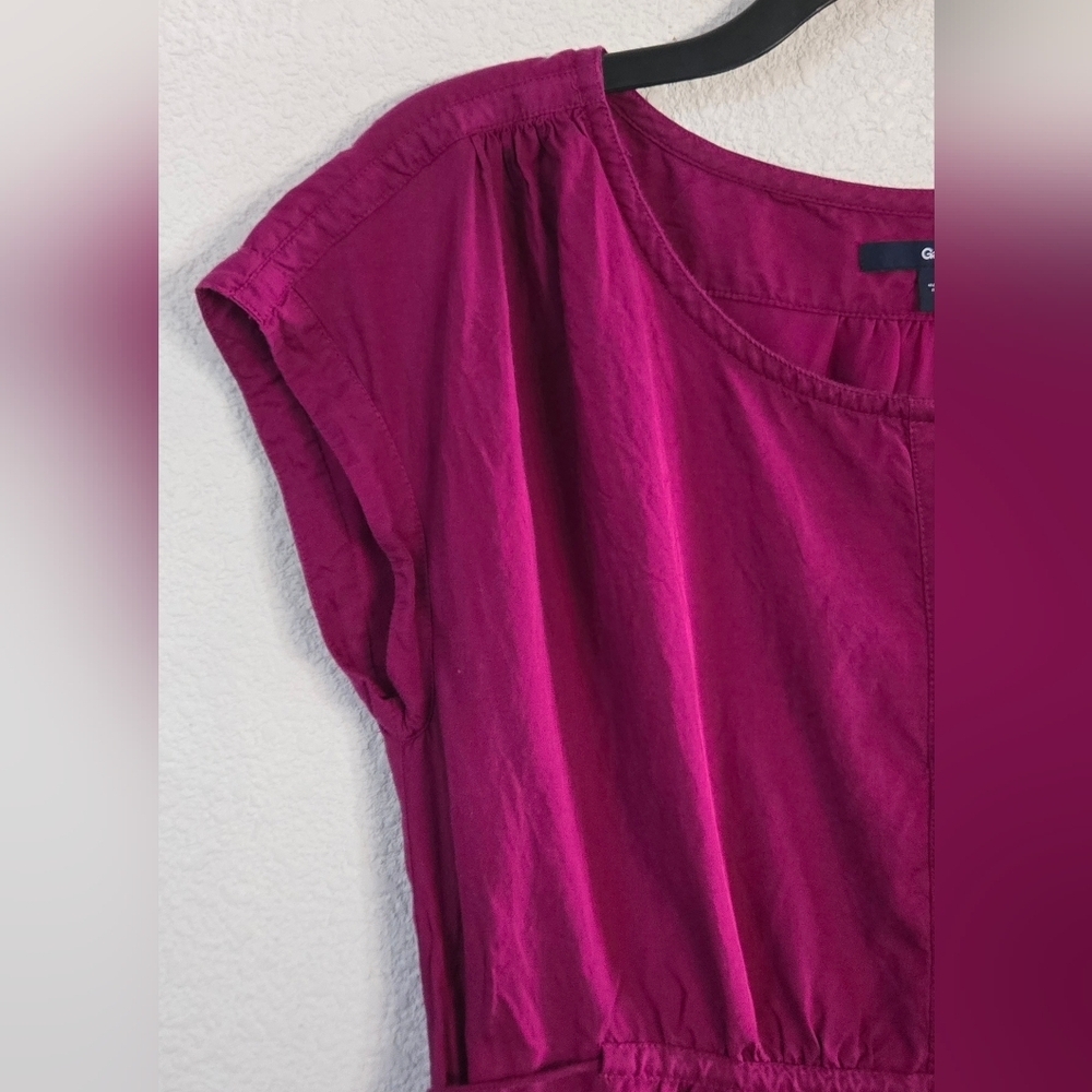 Gap Raspberry Tiered Ruffled Dress. - Picture 6 of 10